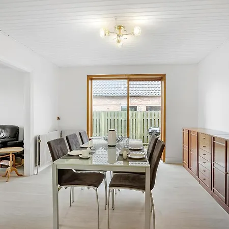 2 Bedroom Awesome In Nordenbro Vesteregn