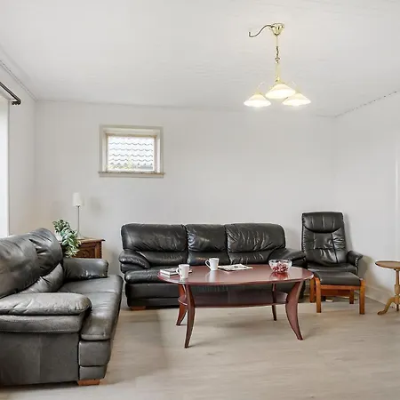 2 Bedroom Awesome In